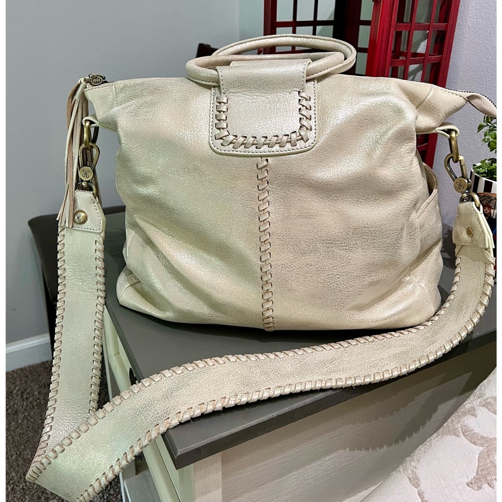 NWT HOBO Specialty Hide Collection Sheila Leather Satchel Convertible Bag!